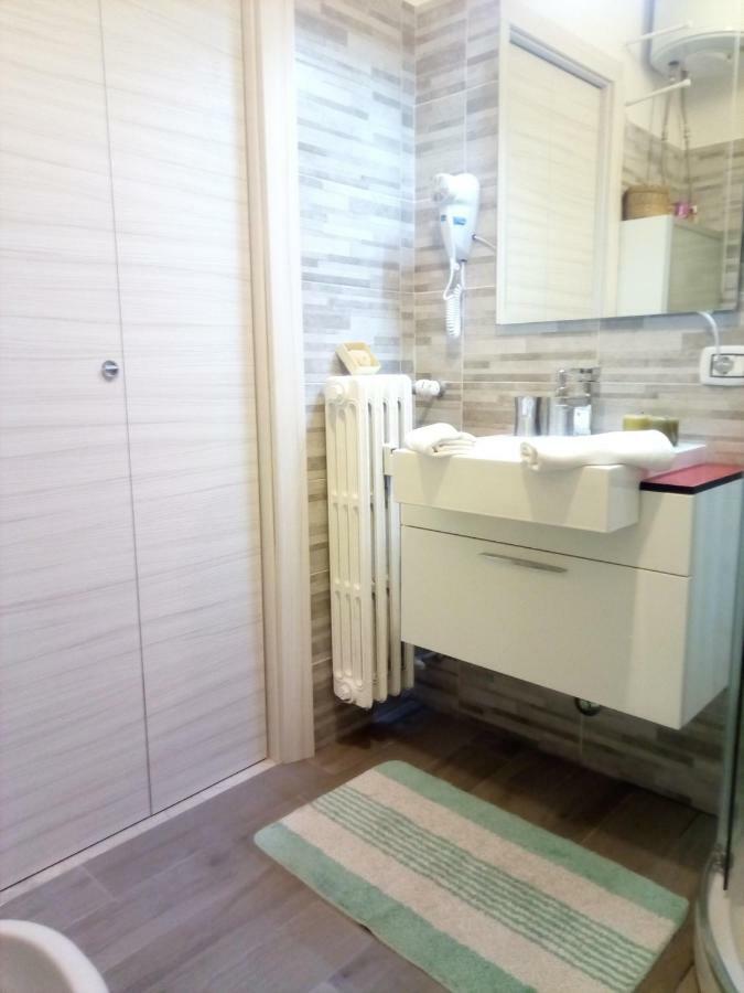 Appartamento Lido 'With Parking Space Included' Toscolano Maderno Ngoại thất bức ảnh